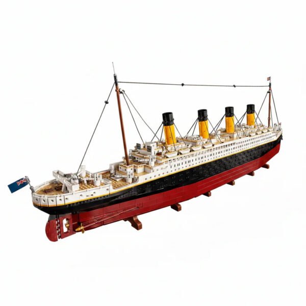 RMS Titanic Ocean Liner - 10294 (Pre-Order – Ships in ~30 Days)